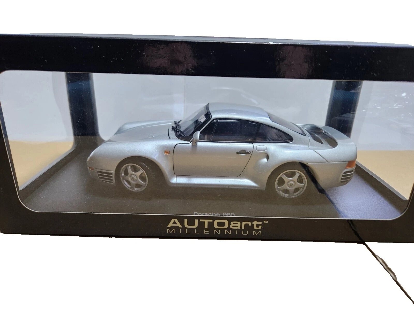 Autos de carrera Diecast AUTOart Porsche 1:18