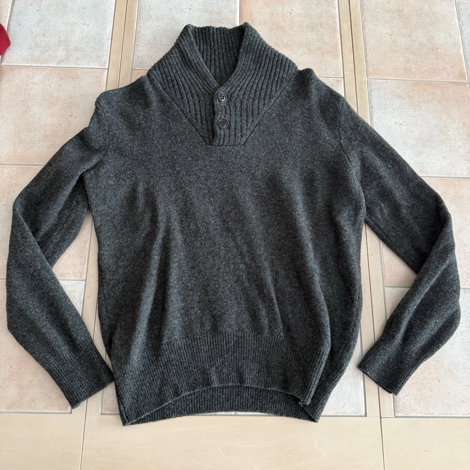 J. Crew Men’s Small Dark Grey 100% Lamsbwool Sweater