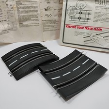 Artin Muscle Cars Showdown Slot Car Road Racing Convex Track Pair/Parts Q,R