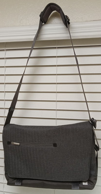 Moshi Aerio Messenger Bag Charcoal NWOT | 15'' Laptop Tablet Water Resistant