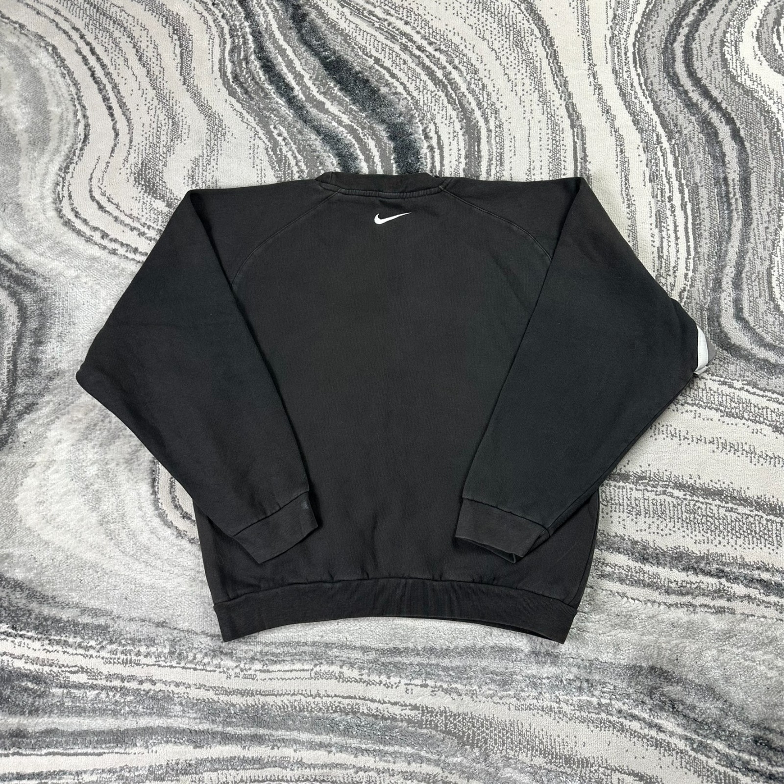 Vintage Nike 2000's Y2K Black White Stripe Shield Total 90 Size Small Sweatshirt image 8