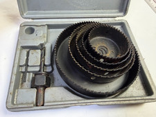 Large Hole Saw Kit 5 Cutters 2-1/2 to 5 In Ar...