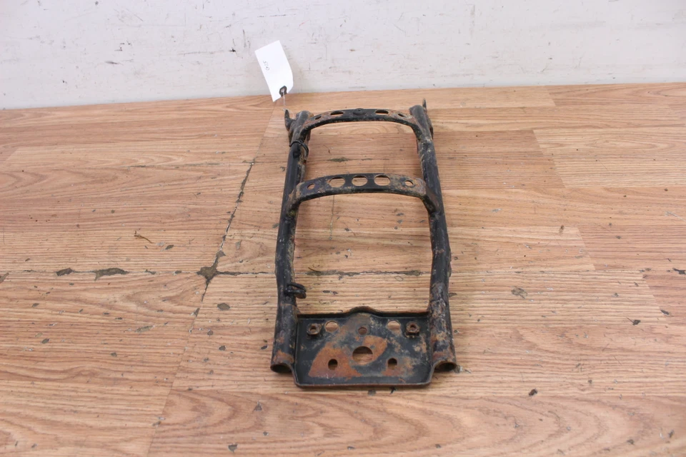 Soporte de soporte para guardabarros trasero Suzuki DR125 1988 Foto 4 de 4