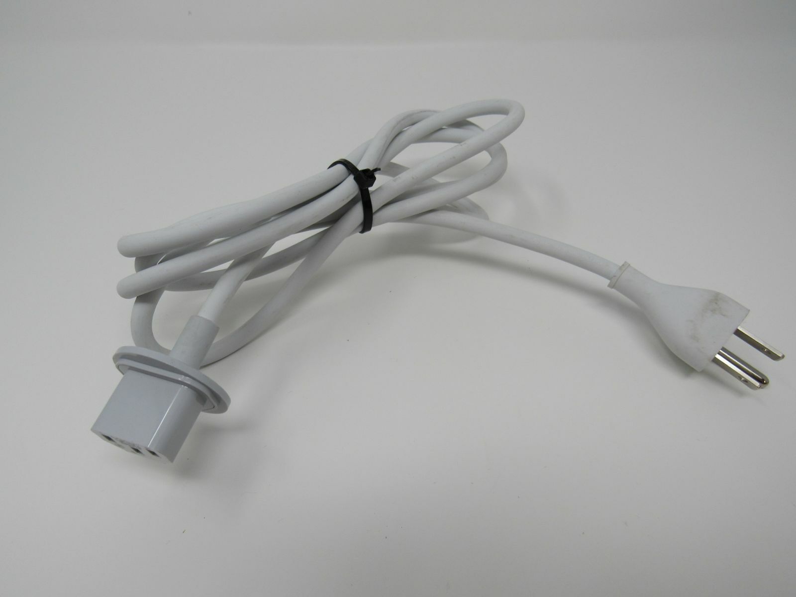 Longwell Power Cord 6 ft NEMA 5-15P IEC C13 LS13-A