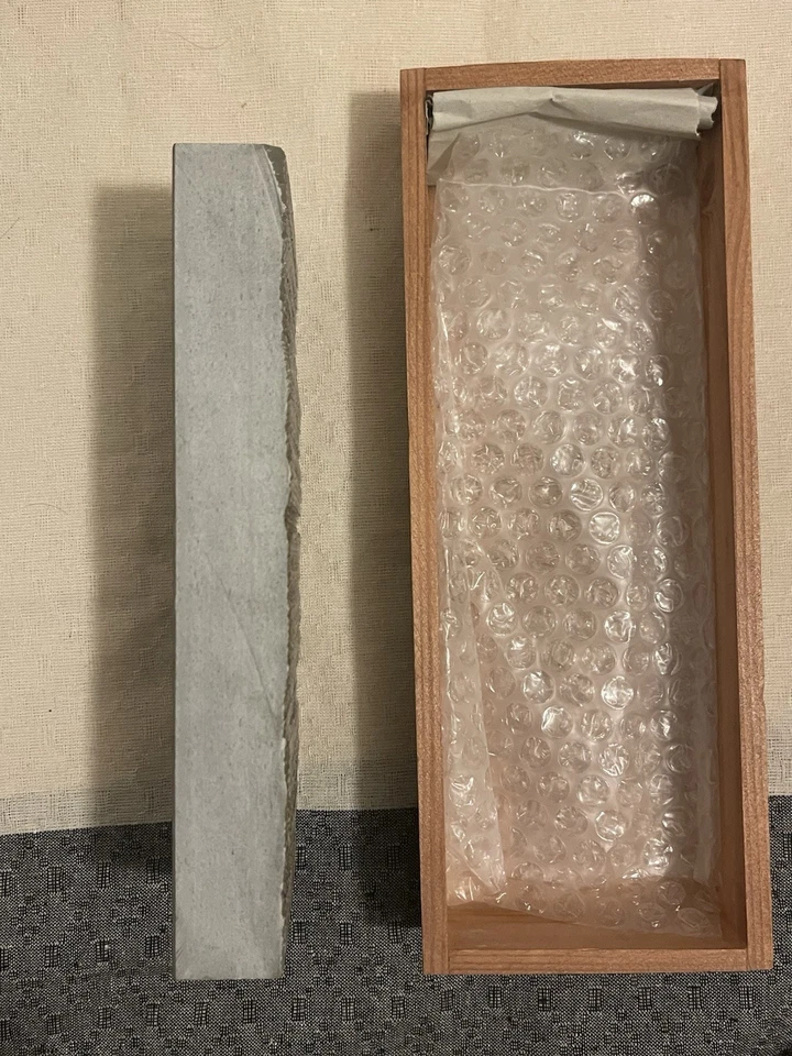 Japanese Natural Whetstone 1222g Shohonyama 正本山合砥 Lv 5.0 Grit 12000 - Image 4 of 4