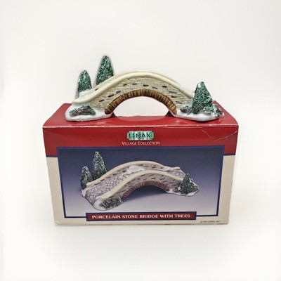 Lemax Dickensvale Collectibles Vintage 1994  Porcelain Stone Bridge With Trees