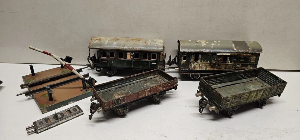 Marklin Lot De Wagons Avrc Passage A Niveau en 0 - Bricoleurs - Photo 1/4