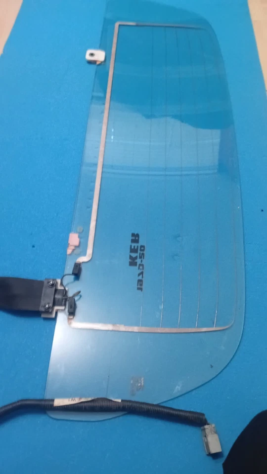 93-97 DelSol Rear Glass Back Window Windshield Defroster Used OEM - Image 4 of 4