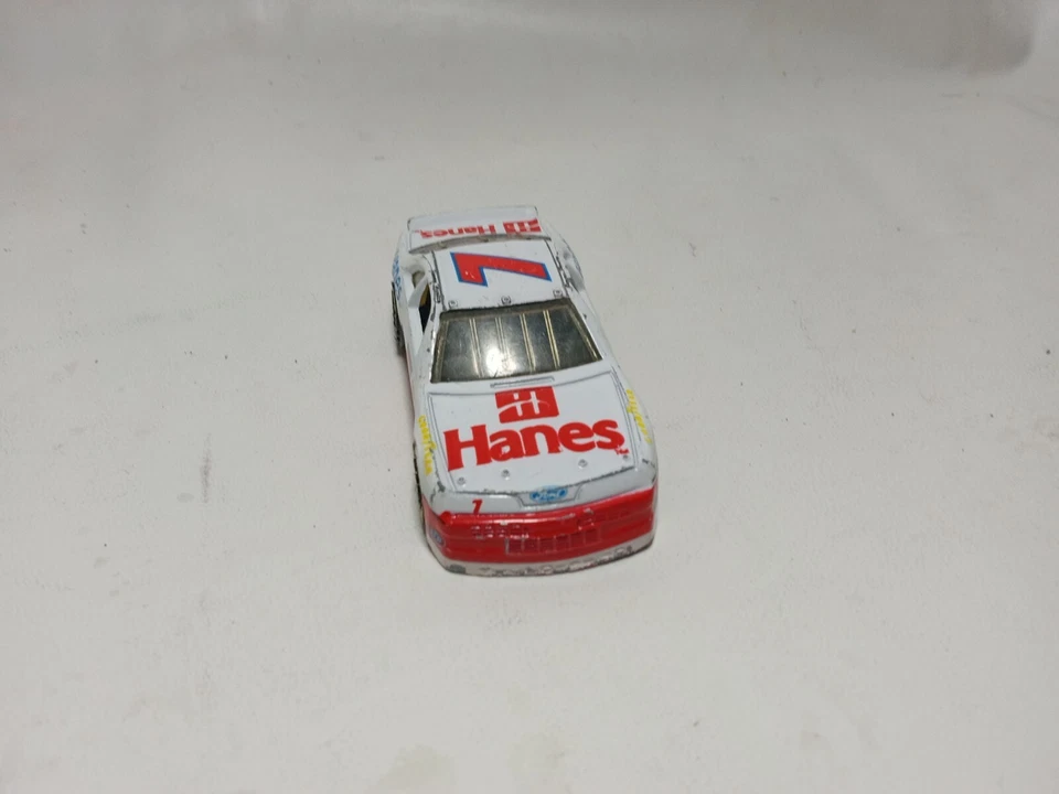 Matchbox Ford Thunderbird Race Car 1/66 - Pre-Owned - Image 2 of 4