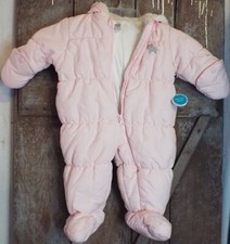 Child of Mine - Pink Snow Suit - Made by Carter's - Size 0 - 3 months - Pre owne