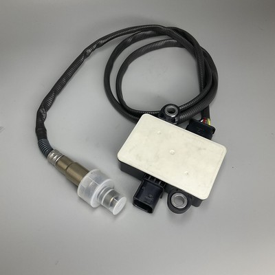 NEW BOSCH GENUINE NOX Diesel Exhaust Particulate Sensor 24V 