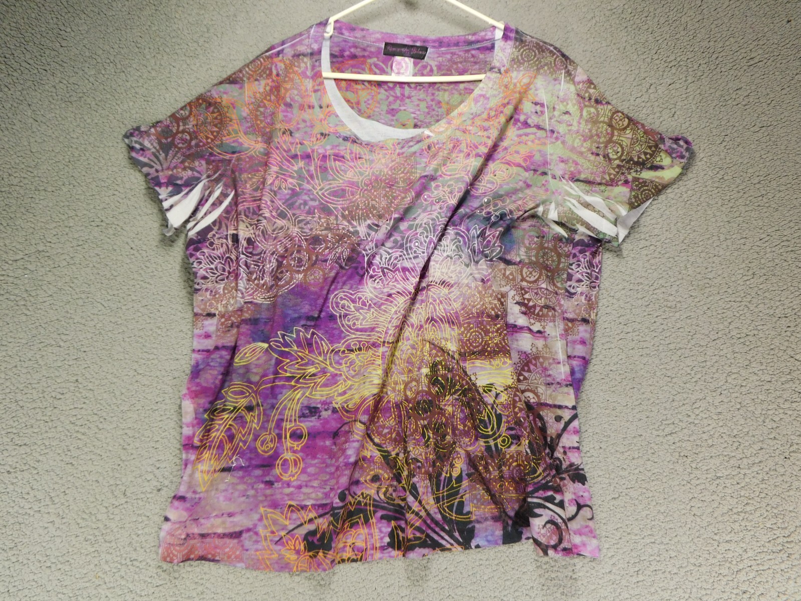 Appropriate Behavior Womens Plus Short Sleeve Vio… - image 1