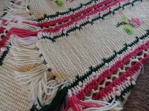 Vintage Handmade Knit Crocheted Blanket Afghan 65'' X 45'' STRIPES PINK FLOWERS - Picture 11 of 12