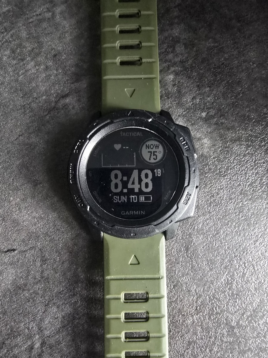 【美品】ガミン Instinct Tactical Black (7111) Garmin Instinct™ Tactical
