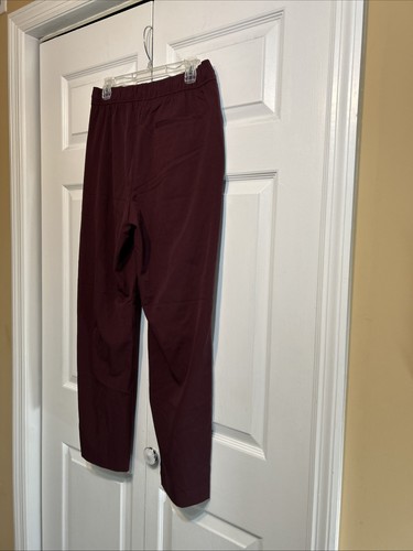 Neu mit Etikett Old Navy hoch geschnittene Billie Ankle Pants Hose Größe M Medium Damen burgunderrot - Bild 9 von 12