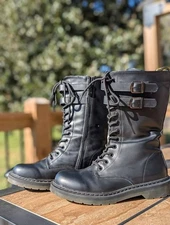 Dream Pairs Women’s Black Combat Boots Size 8.5 – Lace-Up, Side Zipper