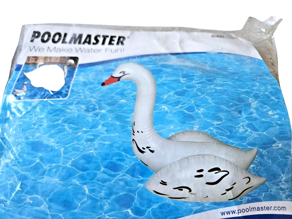 Pair of Poolmaster Inflatable Swans Pool Décor 28" & 11" Float Toys - Image 3 of 4