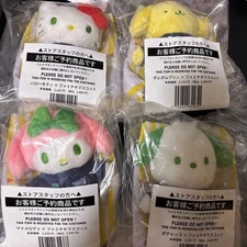Sanrio Famichiki Mascot 4pcs Set Hello Kitty My Melody Pompompurin Japan New