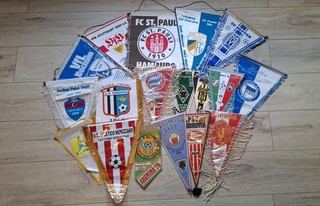 Fußball Wimpel Sammlung Alt und Neu
