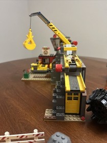 Lego City 4204 The Mine With 4 Minifigures 95% Complete With Box