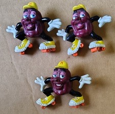 California RAISINS PVC Figure lot of 3 with Roller Skates 2", 1988 Calrab