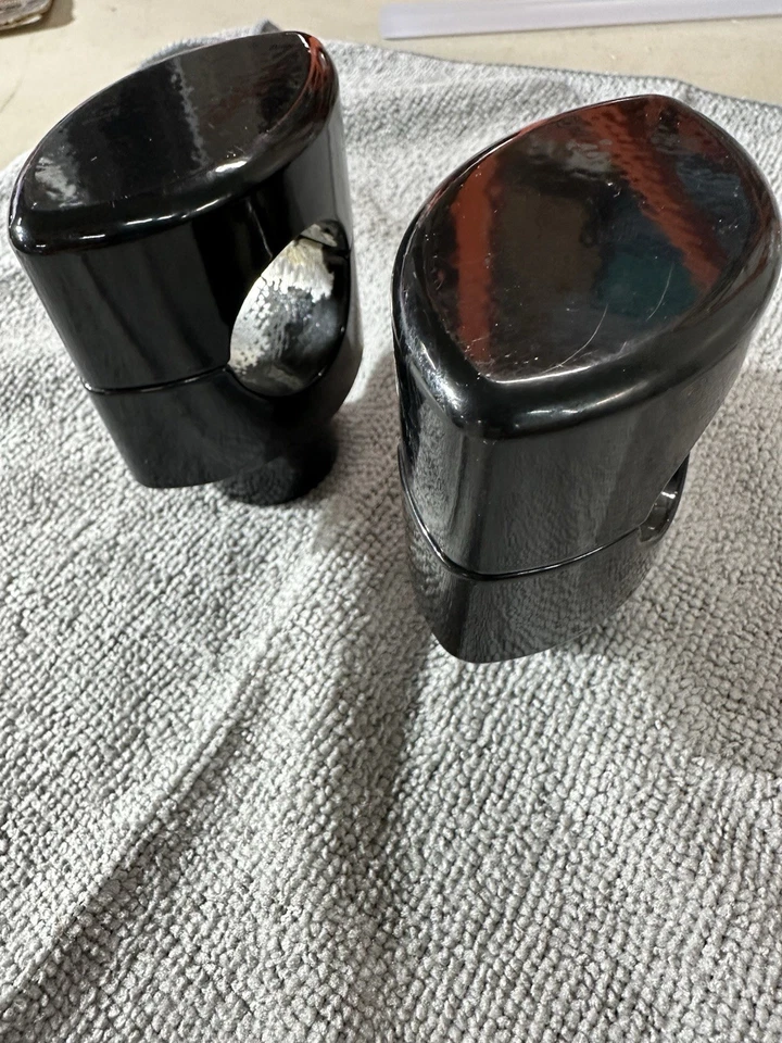 GUIDÃO RISERS HARLEY DAVIDSON 1 1/4" PRETO BRILHANTE. - Imagem 2 de 4