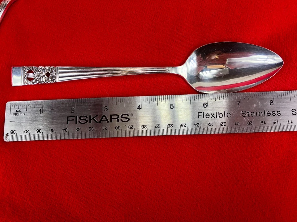 Colheres de servir Community CORONATION 8 1/8" talheres prato prata 2X colheres de sopa - Imagem 4 de 4