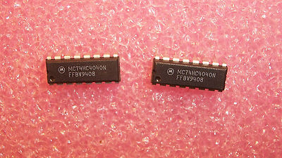 QTY (25) MC74HC4040N MOTOROLA 16 PIN DIP BINARY RIPPLE COUNTER  NOS 1 TUBE  