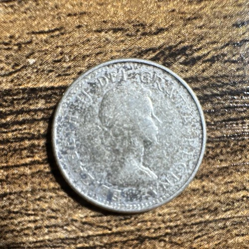 Canada 10 Cents 1963 Silver Coin Circulated Uncertified 0.8 Fineness