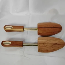 Men's Wearhouse Cedar Wood Expandable Toe Shoe Trees Men's Large Maintains Shape