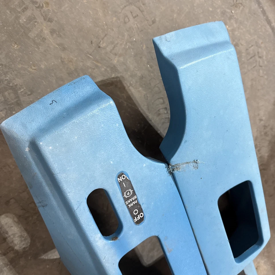 Cortadora de césped Dixon Speed ZTR 30 cuerpo de plástico Foto 3 de 4