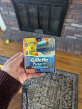 Gillette Fusion ProGlide Refill Cartridges: Mens Razors - 8 Pack (New) 2.50 per gallon