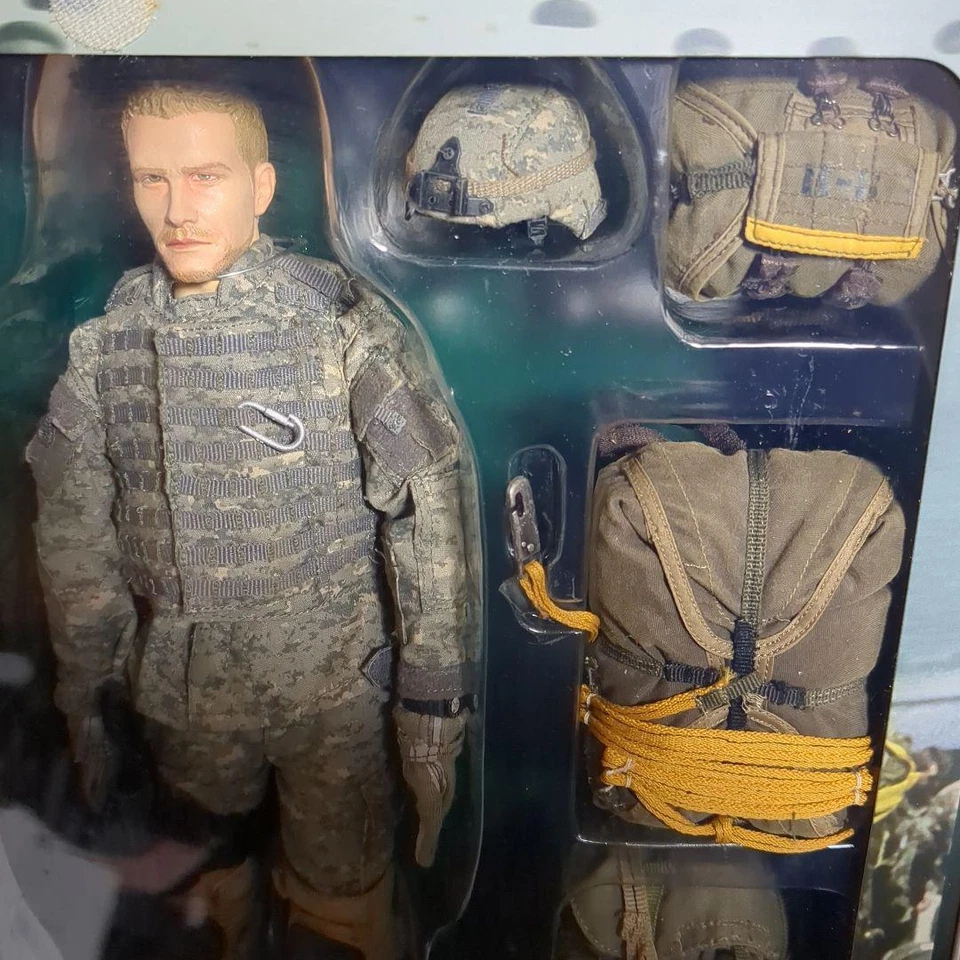 HOT TOYS 1/6 EJÉRCITO DE EE. UU. Airborne Rangers Segundo Batallón 75º Regimiento ACU Ver. Foto 4 de 4