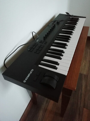 Native Instruments Komplete Kontrol A49 HW