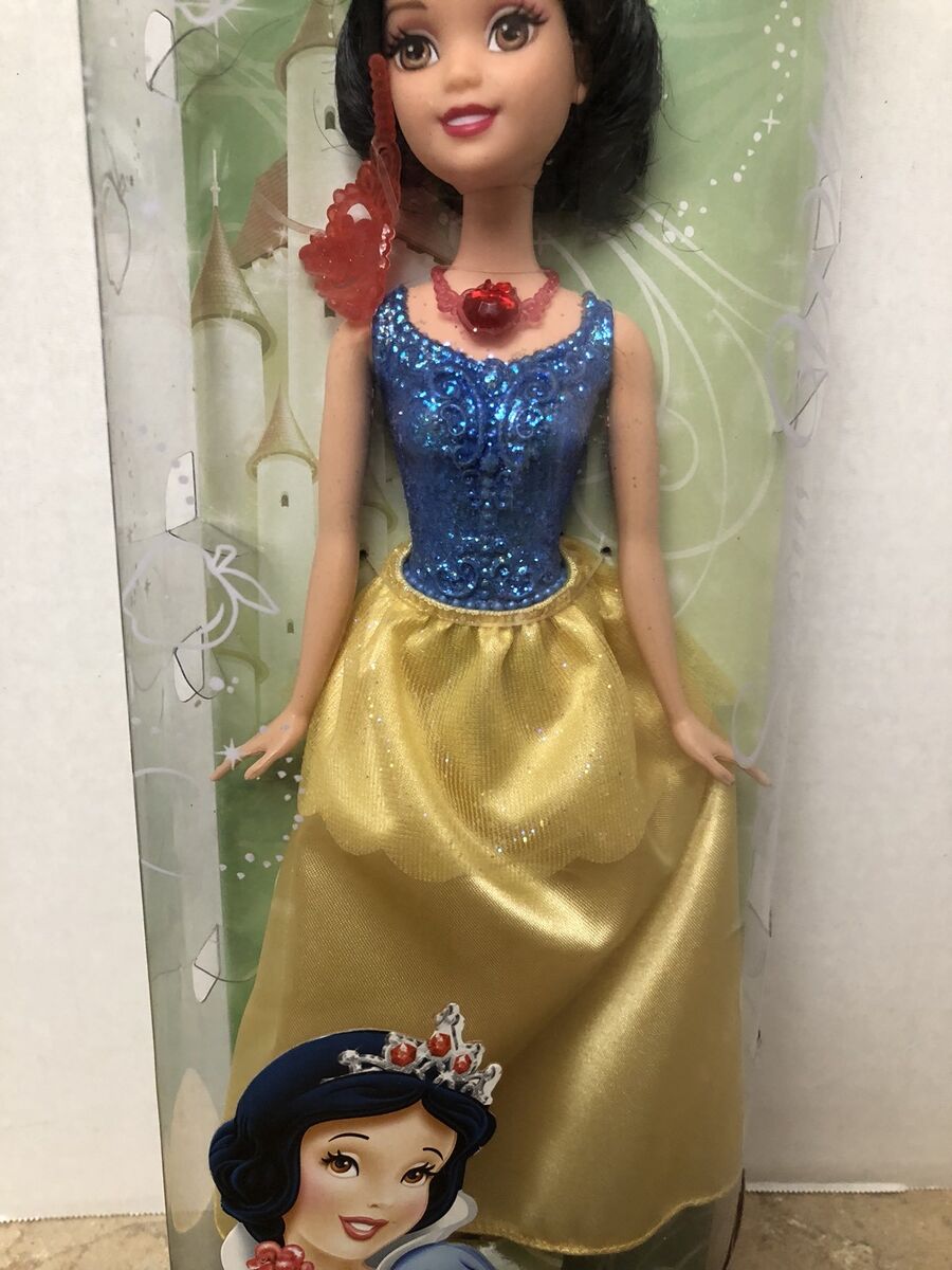 Conjunto de Boneca e Roupas da Princesa Branca de Neve