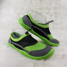 WONDER NATION Black Gray Green Water Socks Shoes Youth Size US 4-5