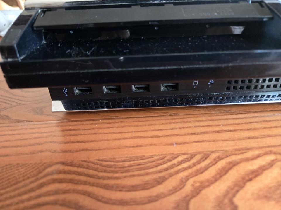 Sony Playstation 3 PS3 60GB CECHA01 Backwards Compatible Works ***READ