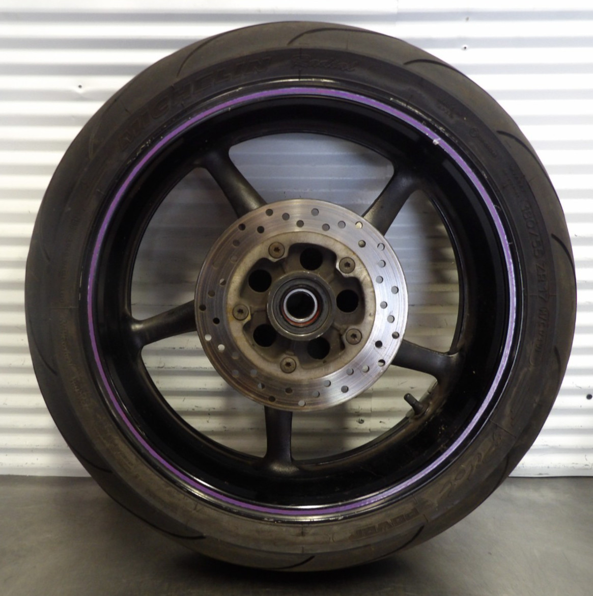 06-07 Yamaha R6 YZFR6V R6R rear wheel rim w nice tire & brake rotor