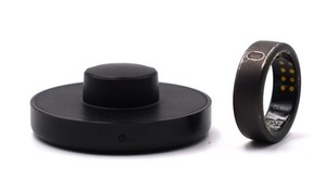 Oura Ring 4 - Smart Ring - Titanium - Size 9 - Stealth - (HEAVILY SCRATCHED)