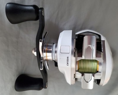 ROXANI ~ JOHNNY MORIS CARBONLITE BAITCASTING REEL - JCW10SHA ~ GEAR RATIO 7.5:1