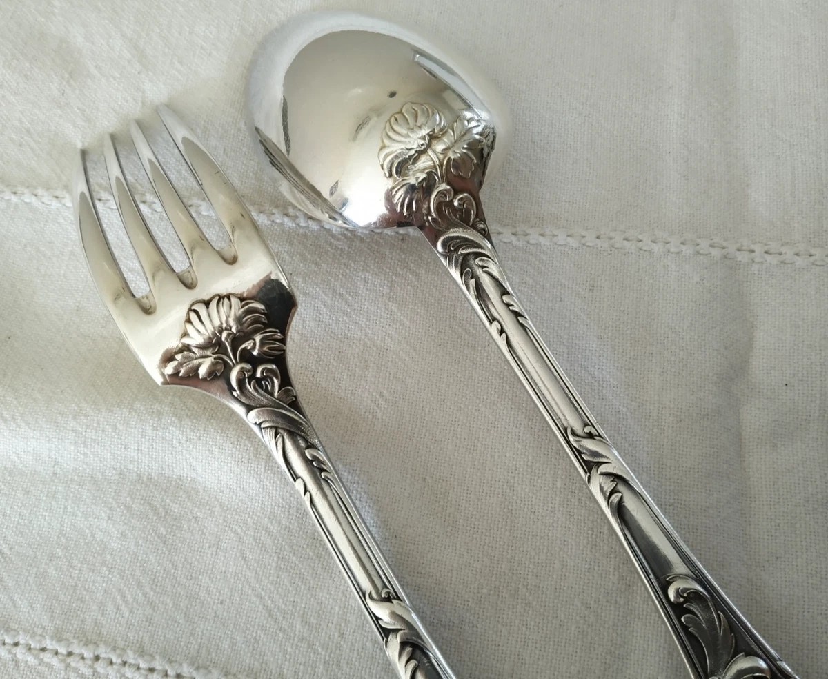 LOT COUVERTS METAL ARGENTE POINCONS DIVERS 650gr EUR 12,00 - FR