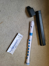 Nuvo Recorder Baroque Fingering with Hard Case White/Blue