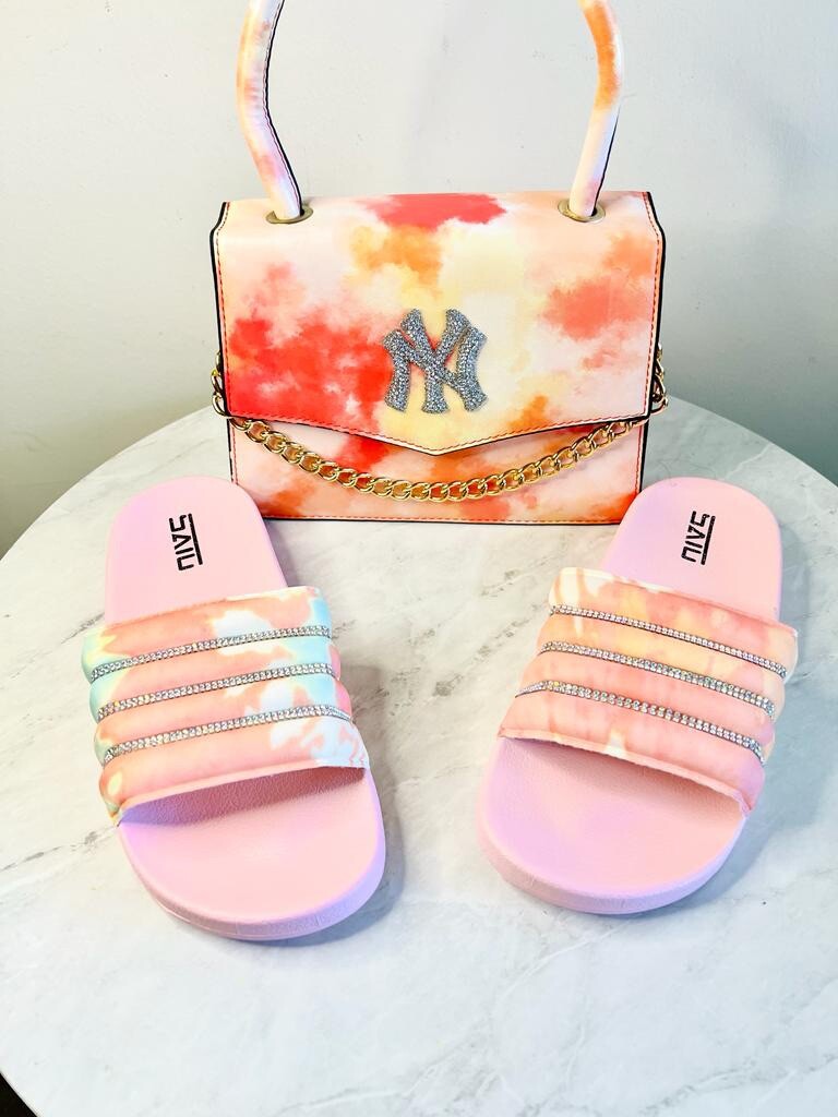 Stylish Summer Handbag and Sandal Set  -image