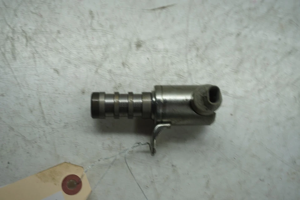 Solenoide de Tiempo de Válvula Variable 3.7L Lincoln Continental OEM 2017-2020 Foto 3 de 4
