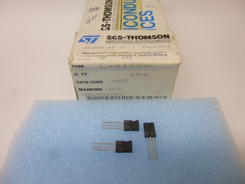 5 Pezzi Regolatori Di Tensione L4812CX STM, Low Dropout (LDO) 12V, Sostitutivo LM2940-12, SOT-82