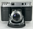 Voigtlander Vito III w/50mm f-2 Ultron lens in Synchro-Compur shutter. (1951)  — photo 5