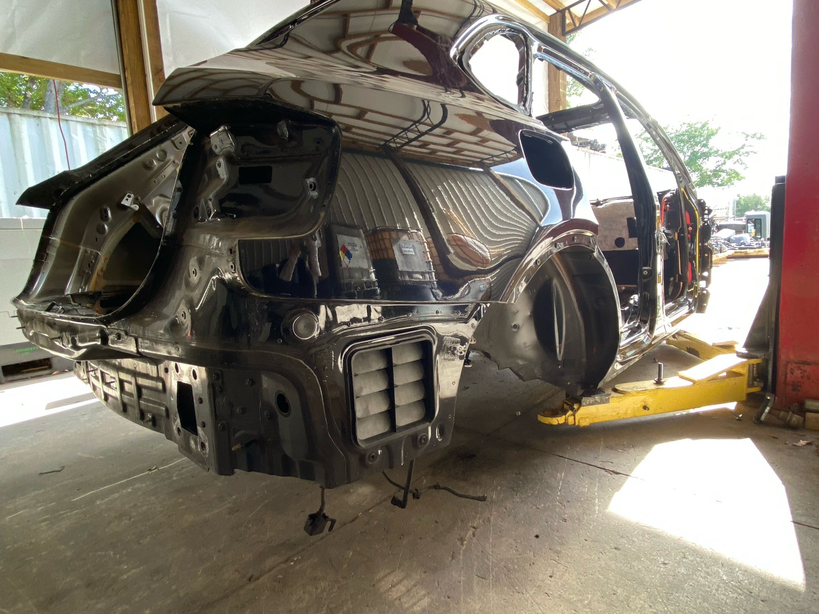 2016-2020 BENTLEY BENTAYGA OEM RH RIGHT REAR BODY QUARTER PANEL *STRUCTURE CUT*