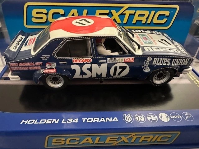 1:32 Scale Scaletrix 1970s  4 Ford vs  4 Holden Race Cars - image 4 of 4