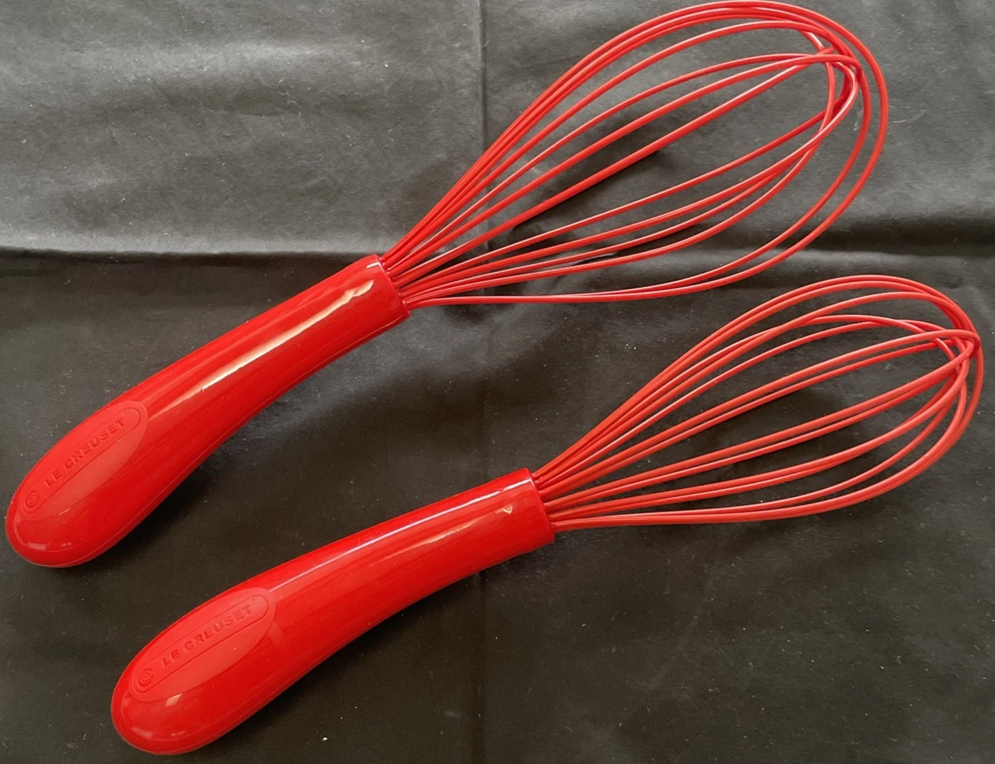 LOT OF 2 LE CREUSET SILICONE-COATED BALLOON WHISK MIXING COOKING 10.5” 11.5”RED
