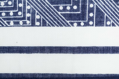 Foulard Carré Vintage Guy Laroche En Soie - Motif Fleurs Et Papillons, Occasion